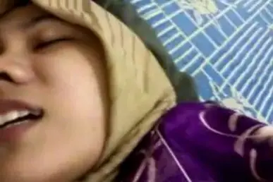 Kerudung Kuning Ngentot Kenikmatan Brutal Sampe Muncrat
