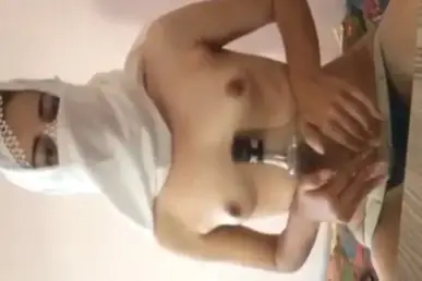 Miss KL Manfaatkan Kamar Hotel untuk Sesi Pribadi, Momen Kesepian yang Berubah Jadi Konten Viral