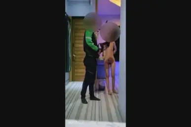 Sopir Gojek Ngentot PSK Memek Basah Sampe Becek Brutal