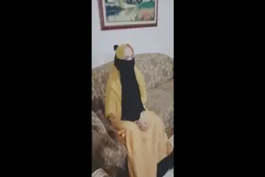 Ukhti Hijab Kuning
